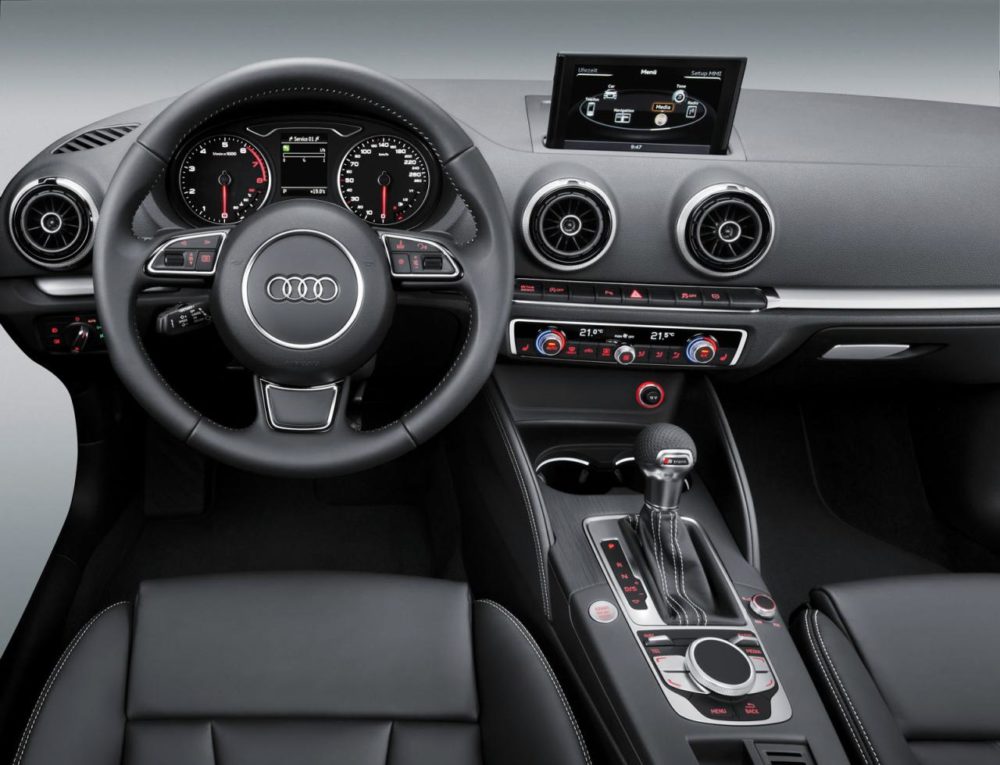 2013-Audi-A1-3